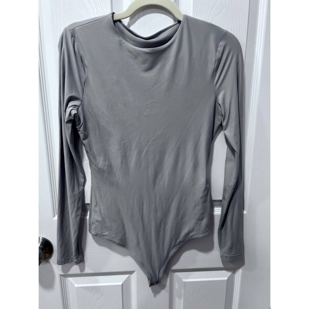 Abercrombie & Fitch Soft Matte Seamless Long-Sleeve Crew Bodysuit Sz Medium